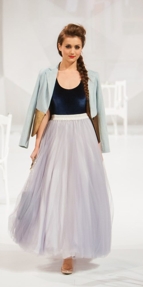 fashion show, fashion, catwalk-1746588.jpg